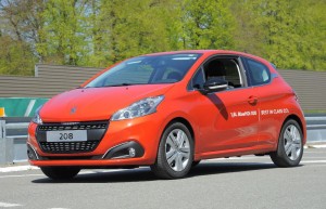 Record de consommation pour la Peugeot 208 BlueHDI